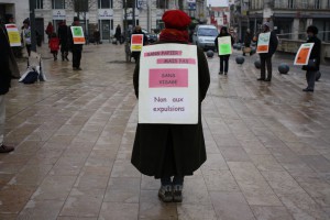 Cercle de silence sur le mal-logement à Angoulême - 2011